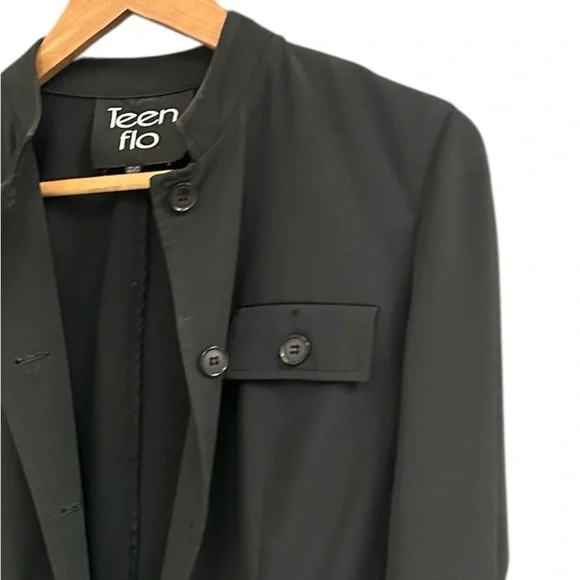Teenflo size 8 EUC Black Blazer Structured Suit Jacket - Picture 13 of 13